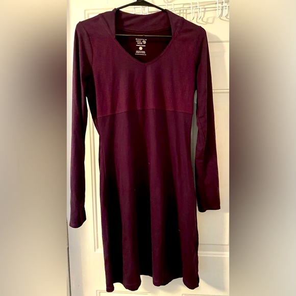 Mountain Hardwear long sleeve dress - Picture 1 of 3